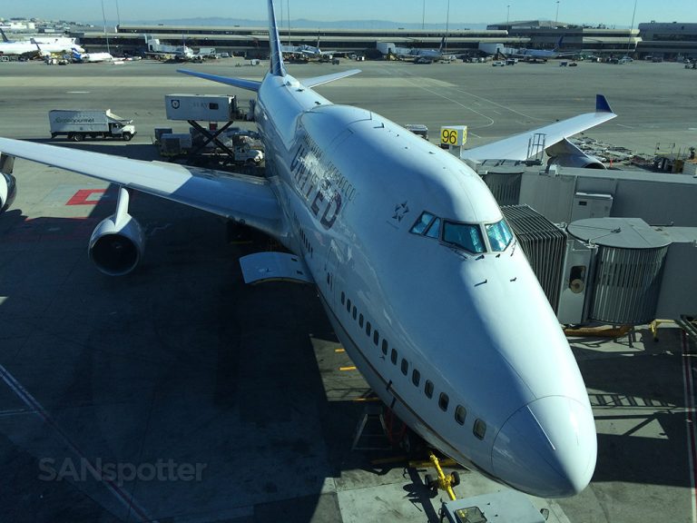 United Airlines 747-400 economy class San Francisco to Tokyo (Narita)