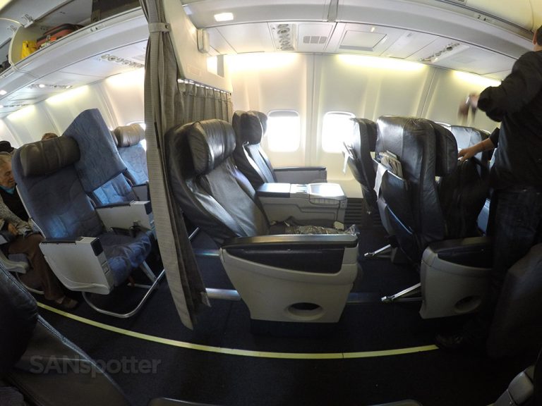 aeromexico 737-700 premier class cabin