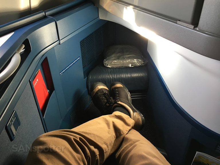 Delta One leg room A330-300