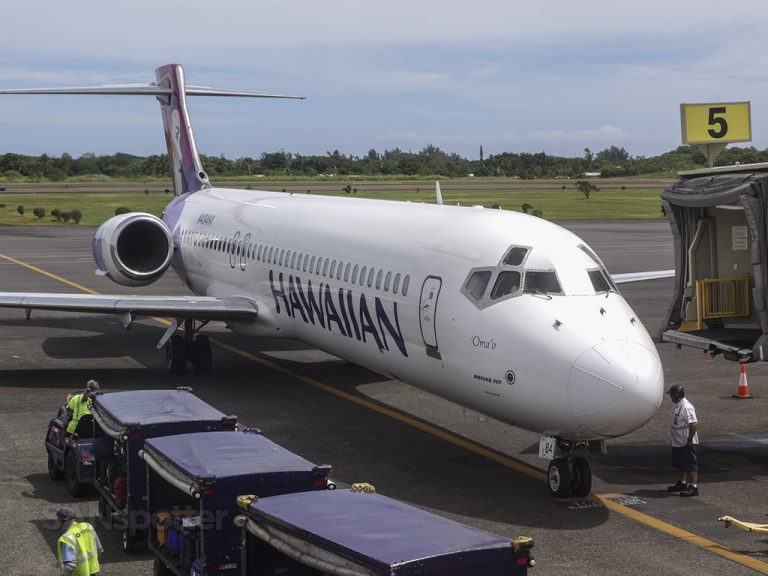 Hawaiian airlines 717 Hilo airport