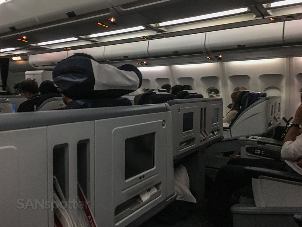TAP Portugal A330-200 business class Lisbon to Toronto – SANspotter