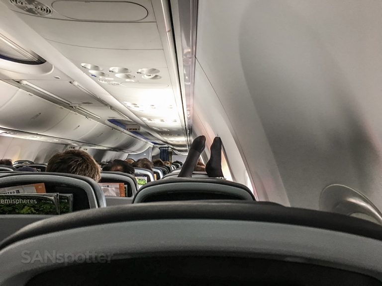 Passenger shaming United airlines