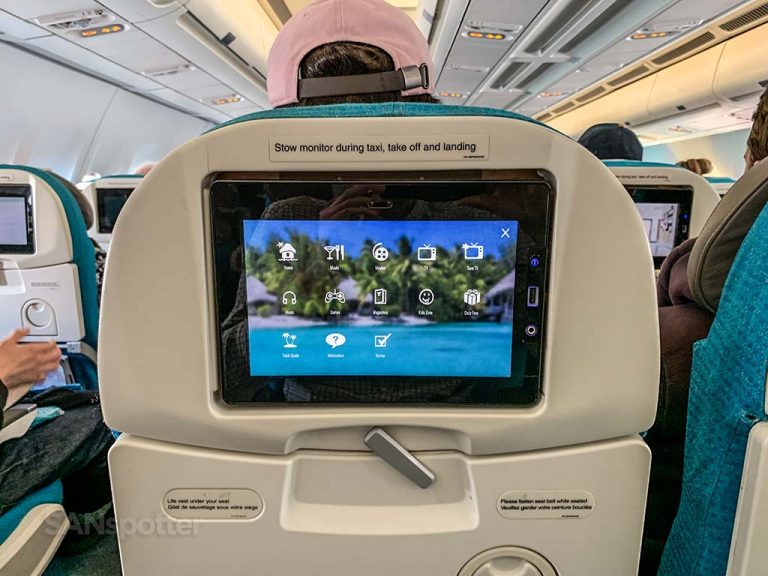 Air Tahiti Nui video screens