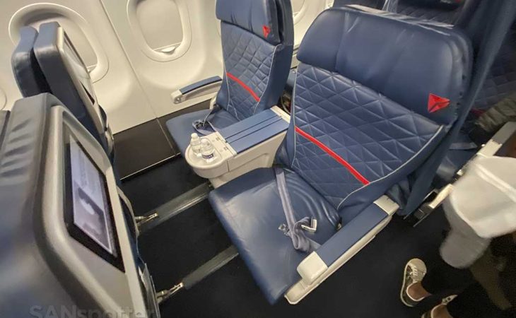 Delta 757 comfort plus review is extra space worth the money? 