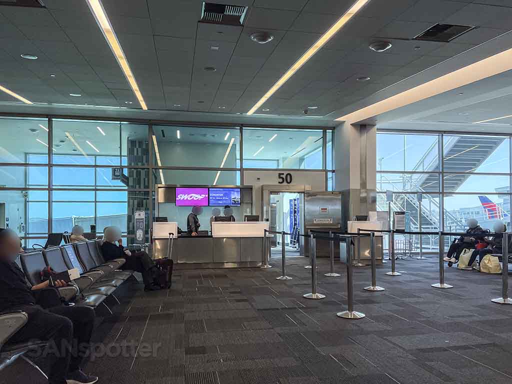 Swoop Airlines review (San Diego to Edmonton): All the details! – SANspotter