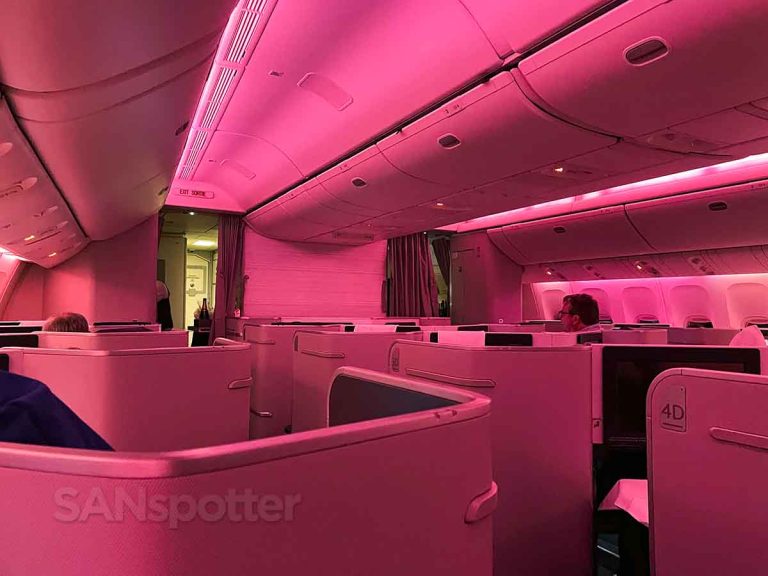 Air Canada 777-300 business class mood lighting