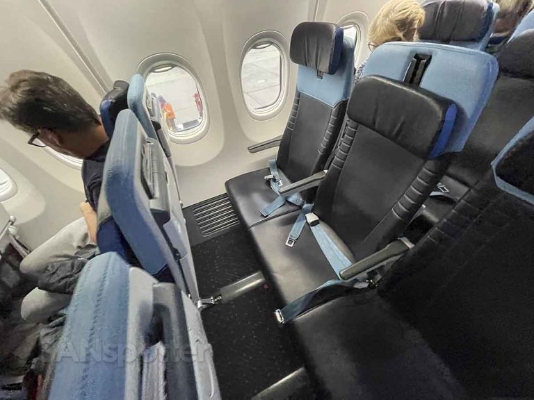 KLM 737-800 business class seat