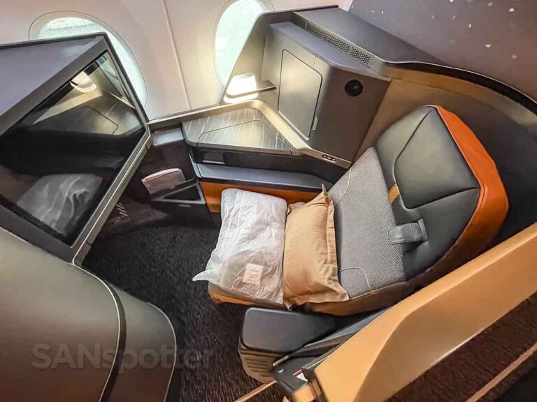 Starlux A350-900 Business Class Review