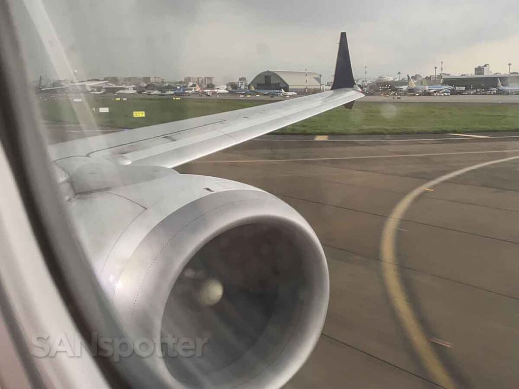 runway 25L at ho Chi Minh City airport