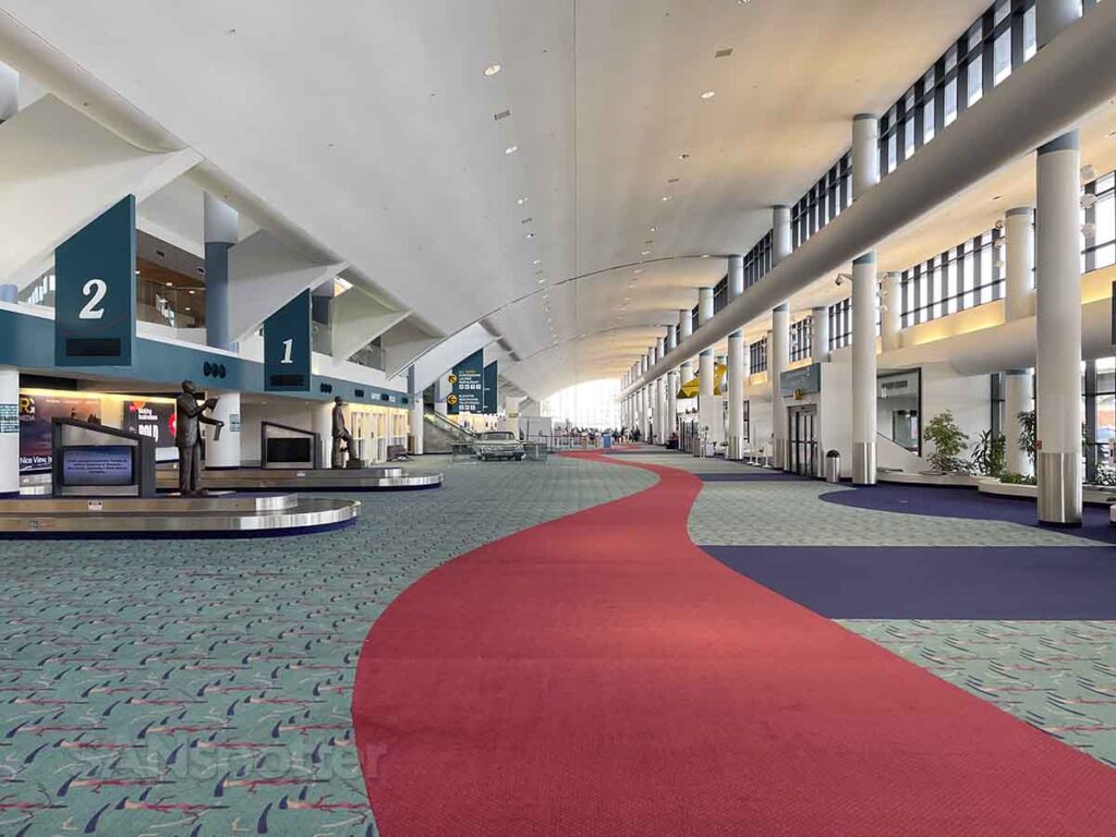 Baggage claim area flint bishop international airport