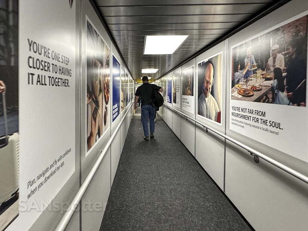 Gate t2 jetway Atlanta airport