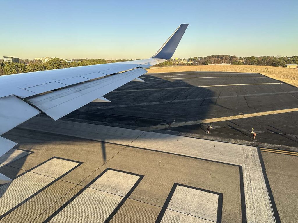 Delta 767-300 taxiing into position on runway