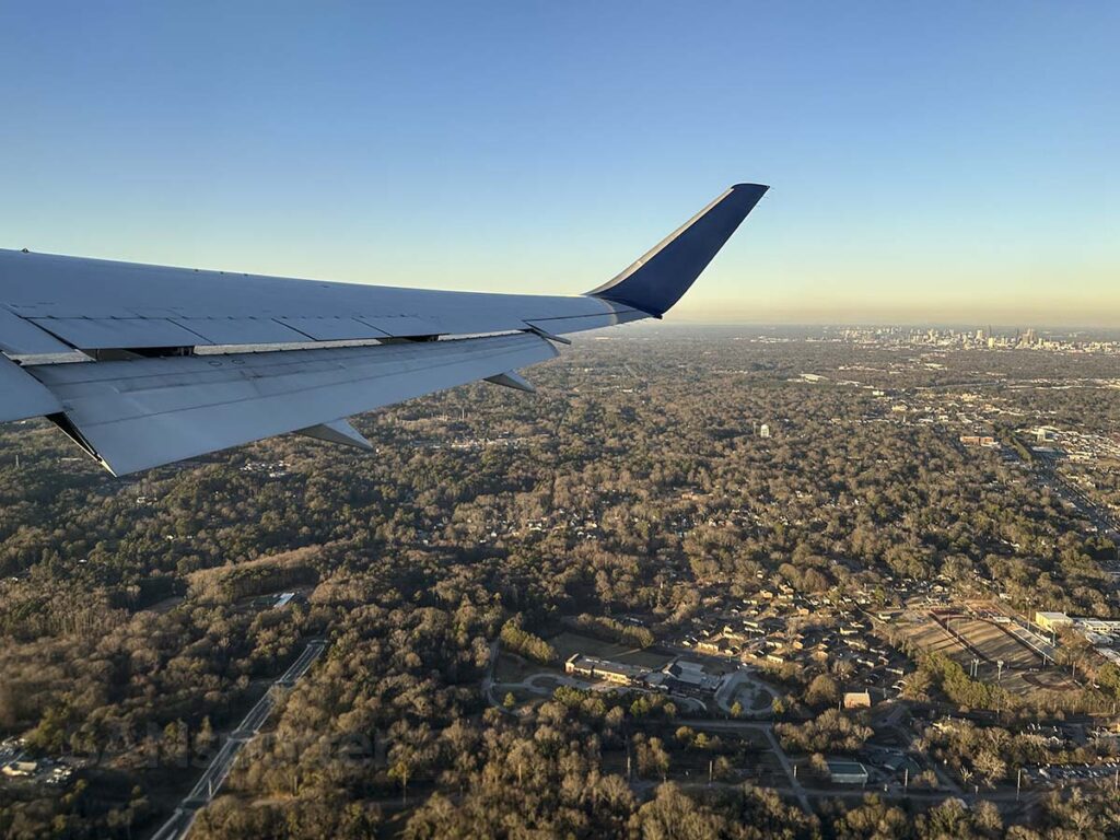 Delta 767-300 climbing out I have to takeoff from ATL